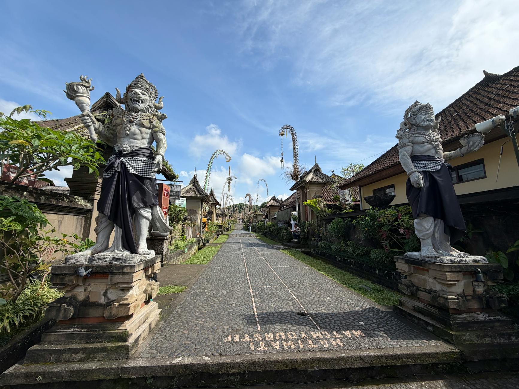 Layanan jasa pembuatan website profesional di Gianyar untuk meningkatkan kehadiran online bisnis Anda dengan desain yang menarik dan fungsional