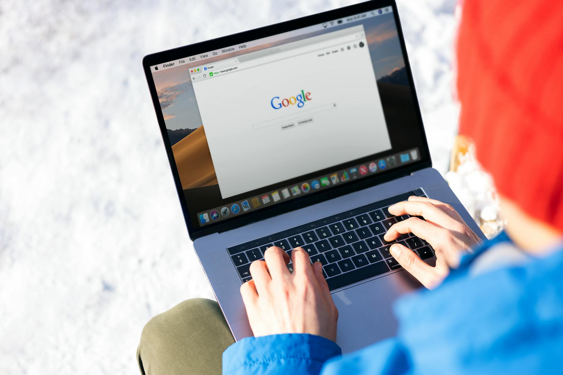 Gambar cara meningkatkan ranking website di mesin pencari google untuk mendapatkan posisi halaman 1 dengan teknik SEO yang efektif dan strategi optimasi yang tepat